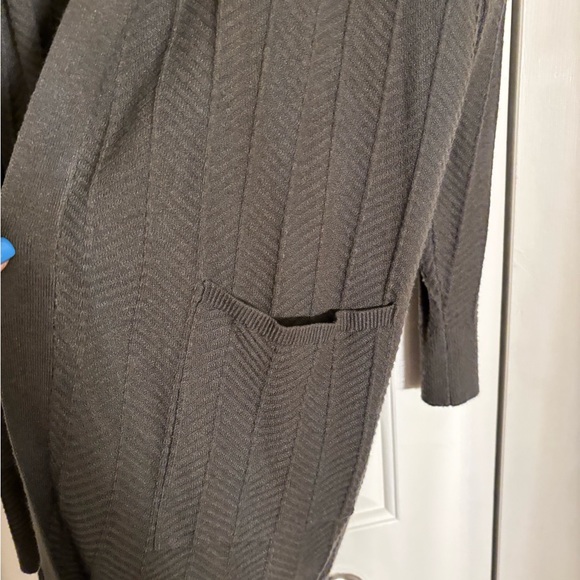 Cardigan - Picture 4 of 4